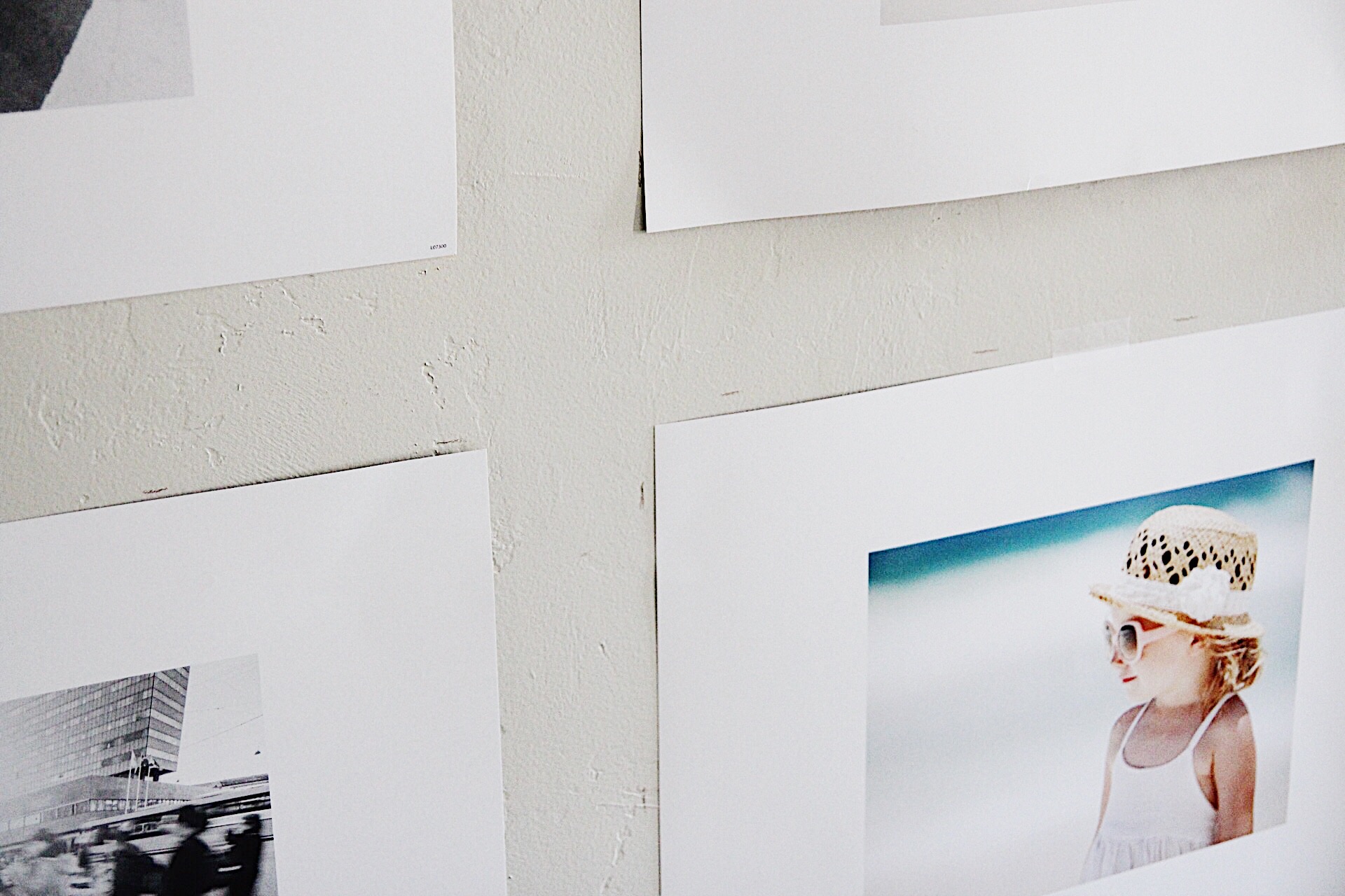 Hanging a grid gallery wall (the easy way)